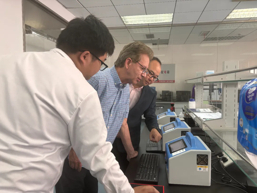 國際硒研究學會榮譽主席Gary教授到訪硒谷科技